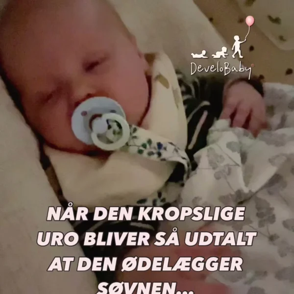 Motorisk uro omkring søvnen er normalt. Det er en fællesbetegnelse for forskellige sansesøgende handlinger, babyer lave…